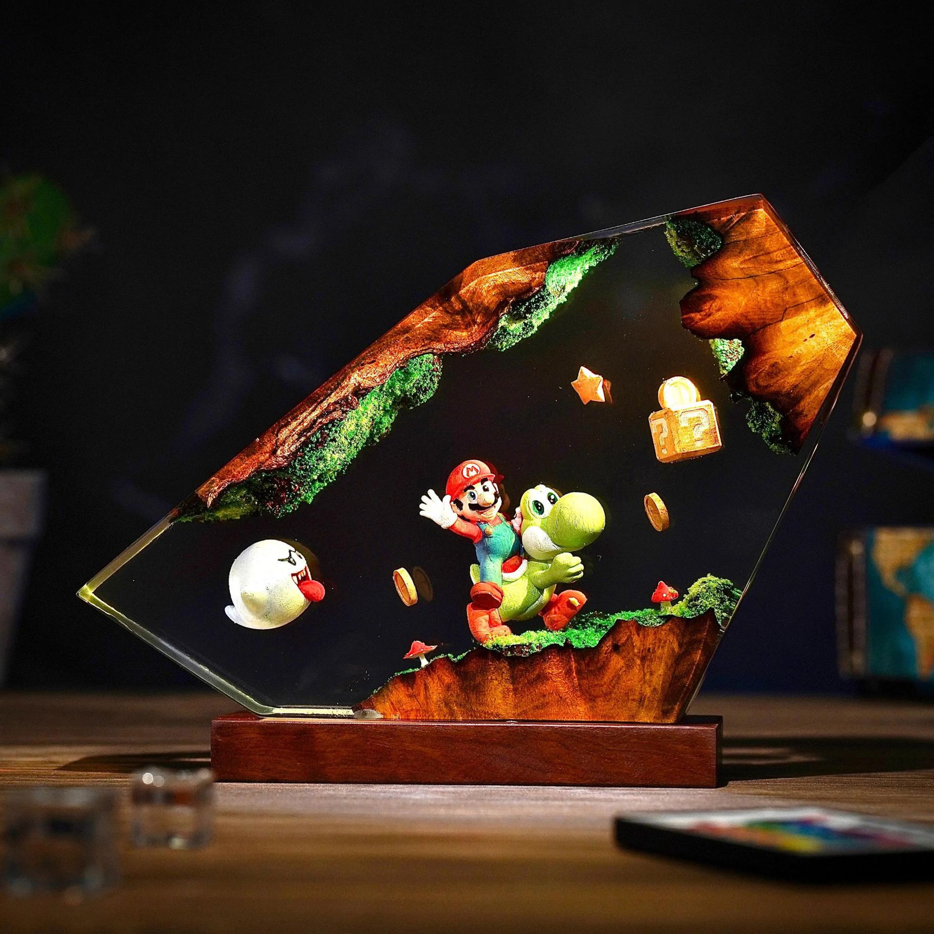 Table Resin Lamp Cartoon Anime - огляд і ціна Desk Setup Decor
